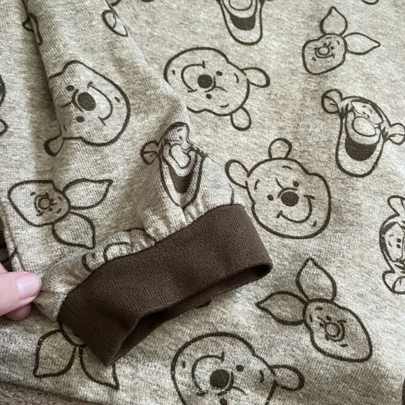 Disney Winnie The Pooh Pajama Set - Picture 10 of 12